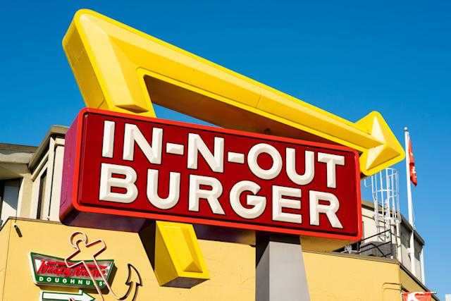 Does In N Out Take Apple Pay – How To Use Apple Pay at In-N-Out Burger?
