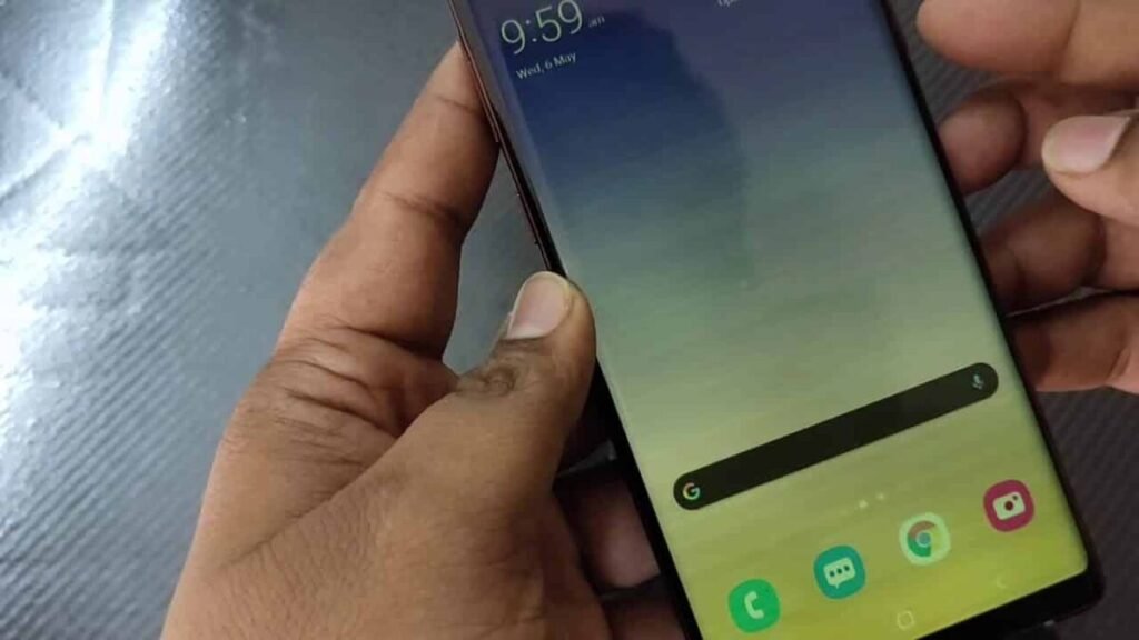 Samsung Galaxy Note 9 Screen flickering. Here's what to do.