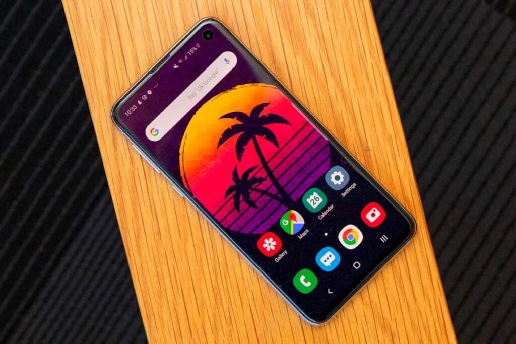 Samsung Galaxy S10 Lite receives One UI 3.1 with March security patch